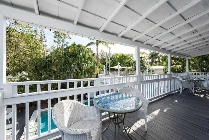Alexander'S Guesthouse-Adult Exclusive Key West Bed & Breakfast