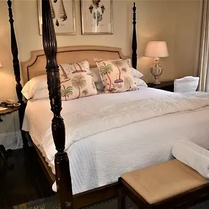 Simonton Court Historic & Inn